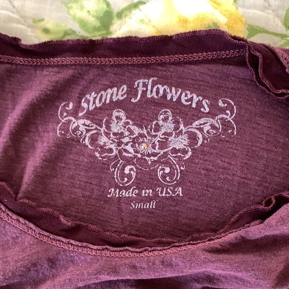 Stone Flowers stretchy t shirt - Picture 3 of 6